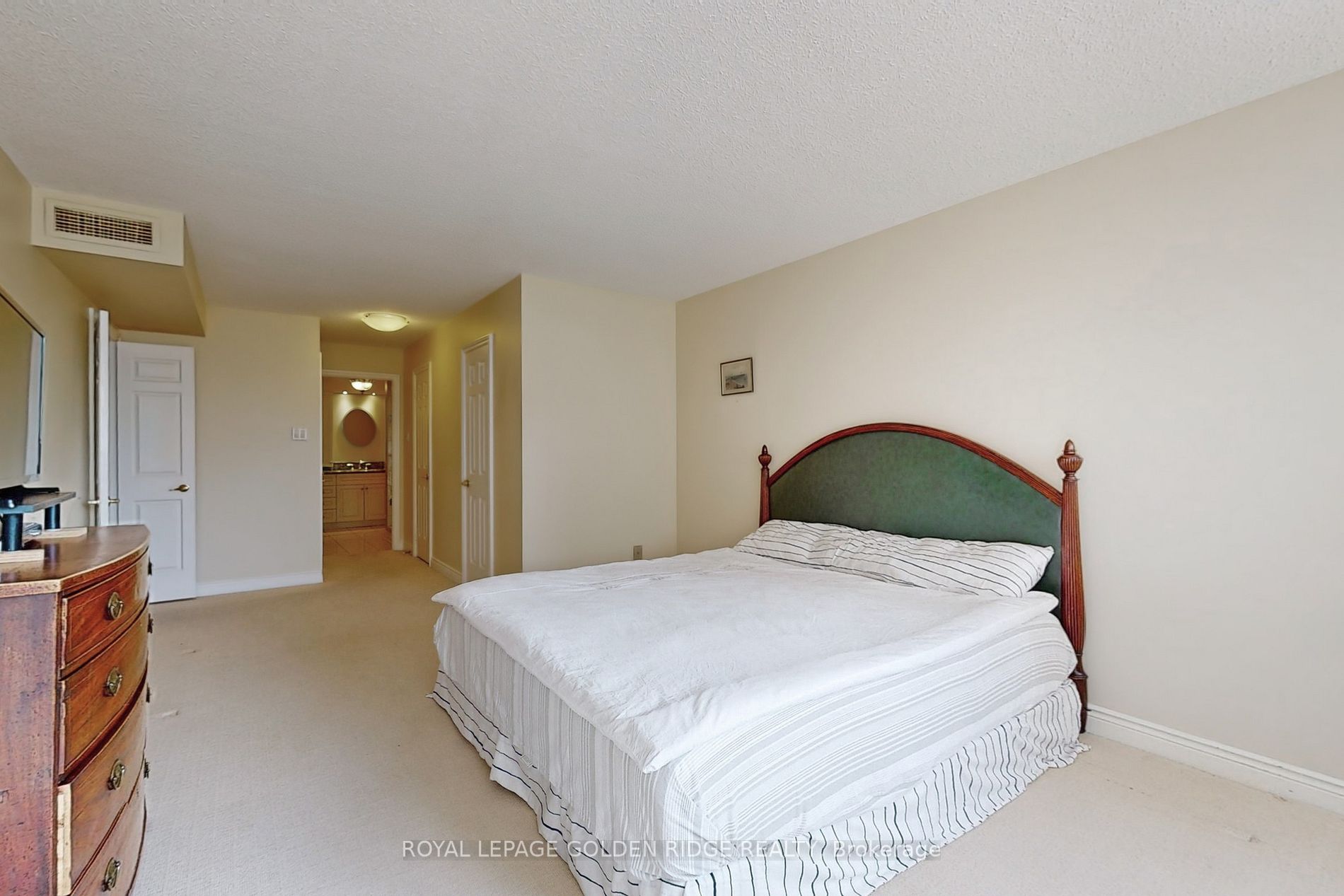 65 Spring Garden Avenue, #410