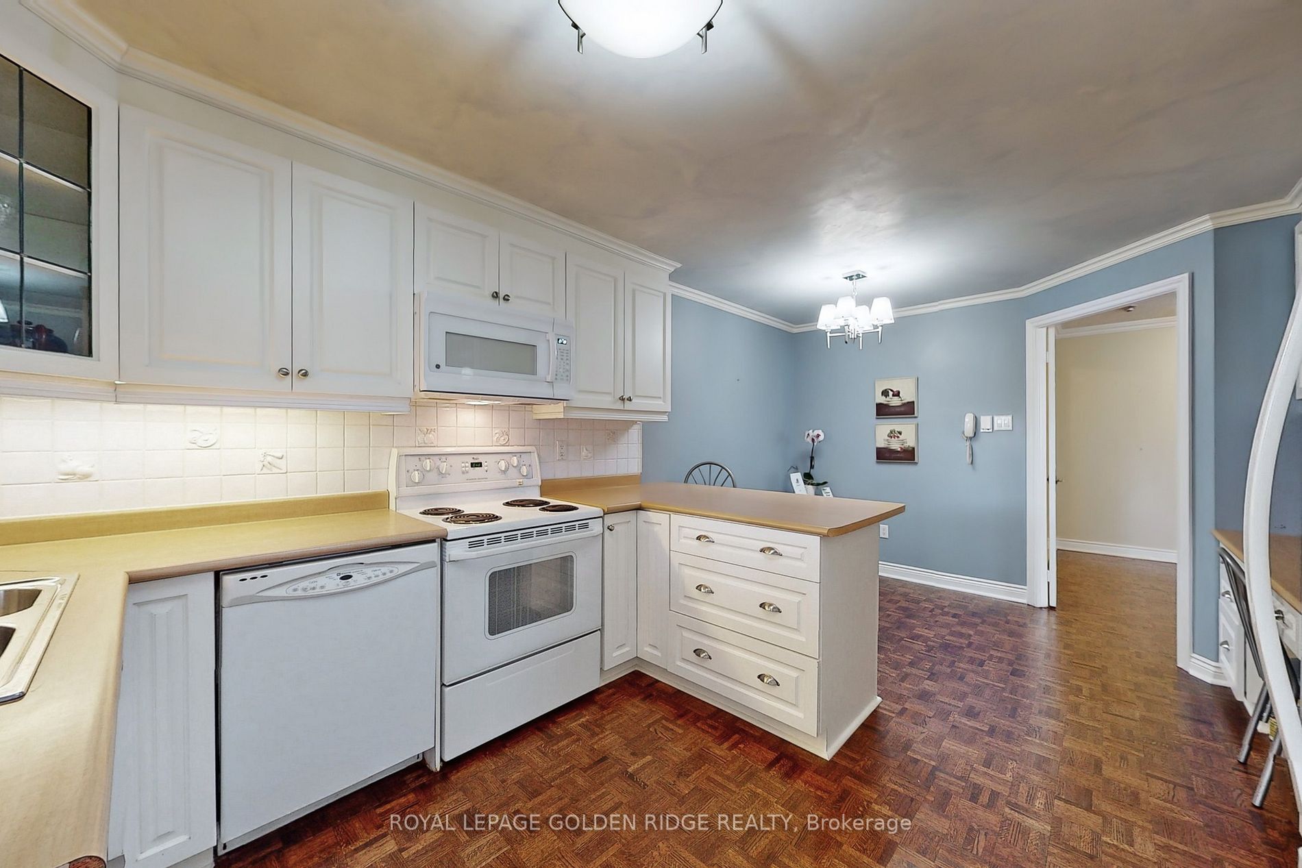 65 Spring Garden Avenue, #410