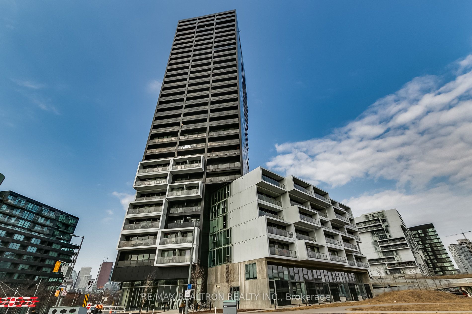 170 Bayview Ave, #1301