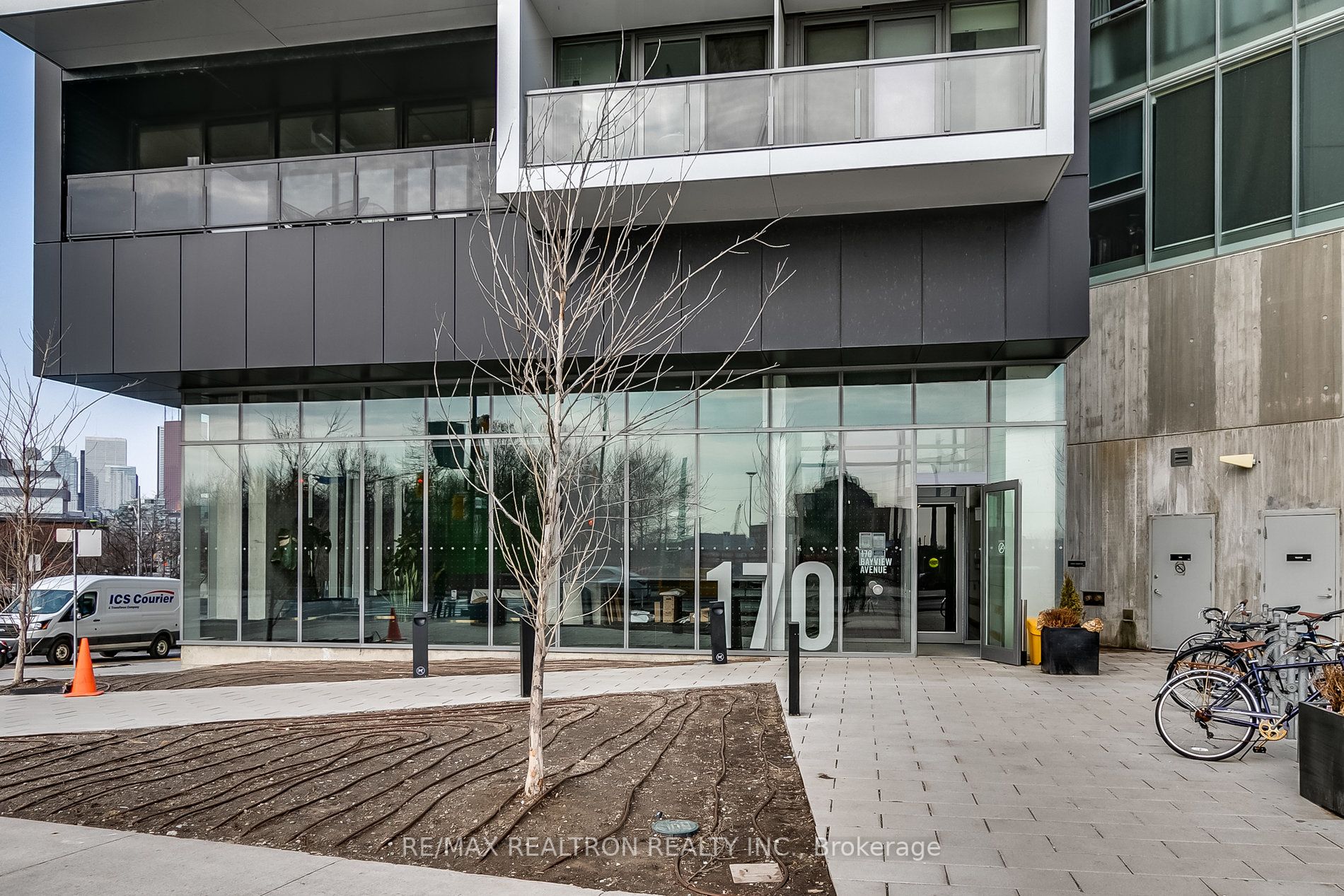 170 Bayview Ave, #1301