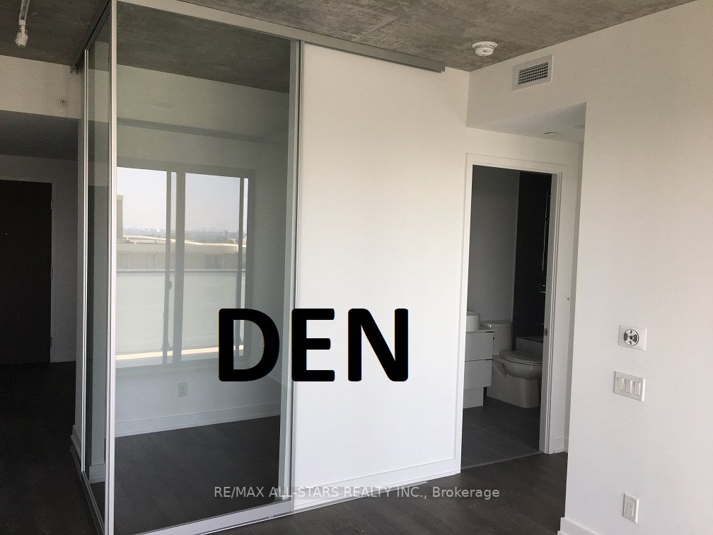 185 Roehampton Avenue, #907
