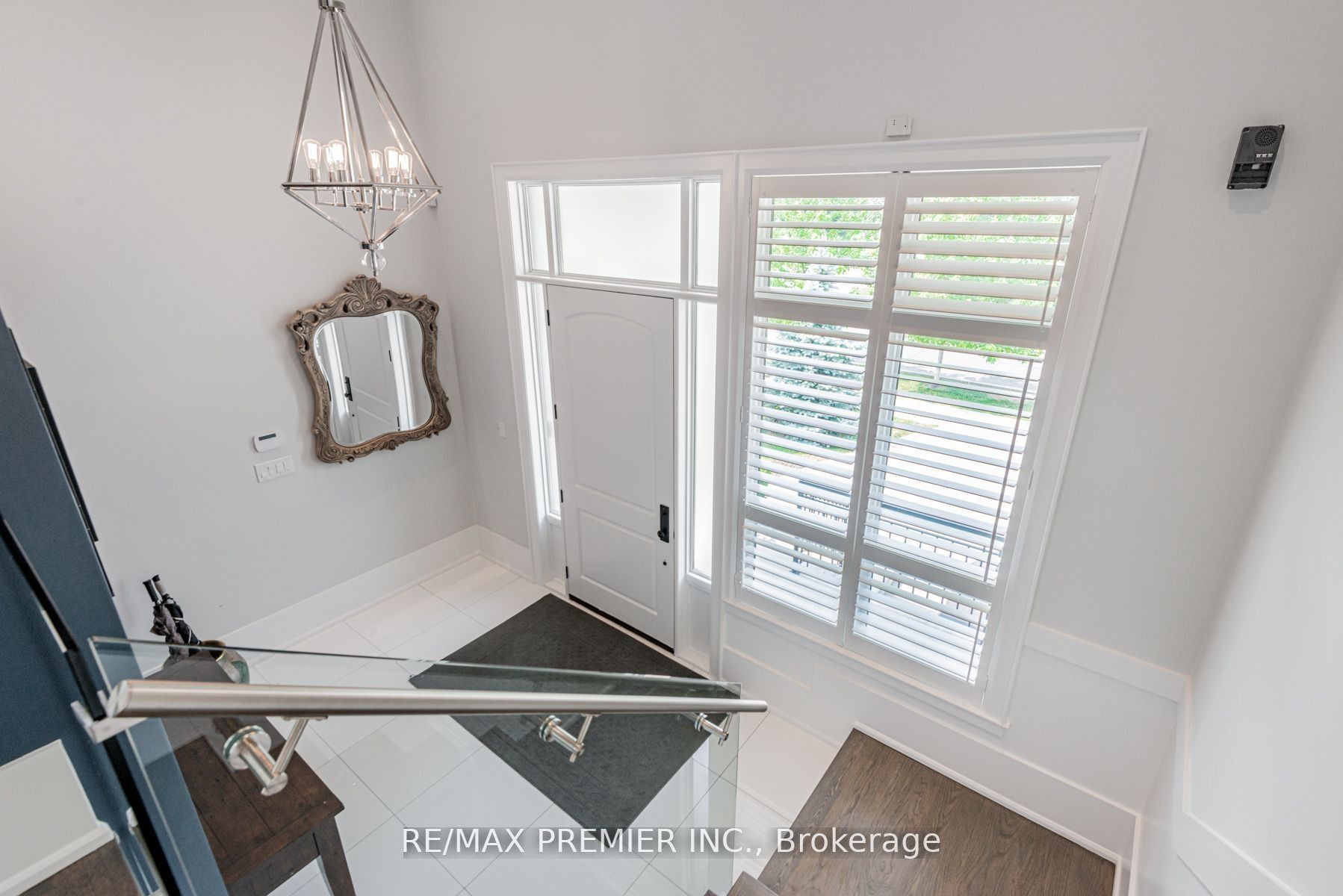 111 Codsell Ave