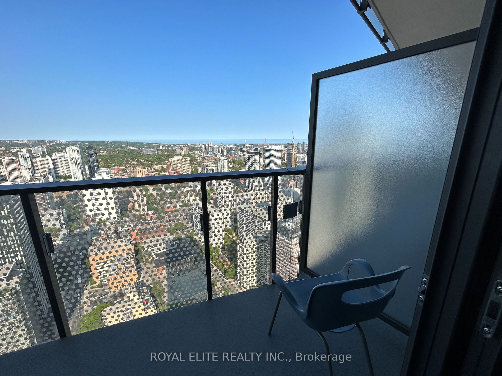 11 Wellesley St W, #4912