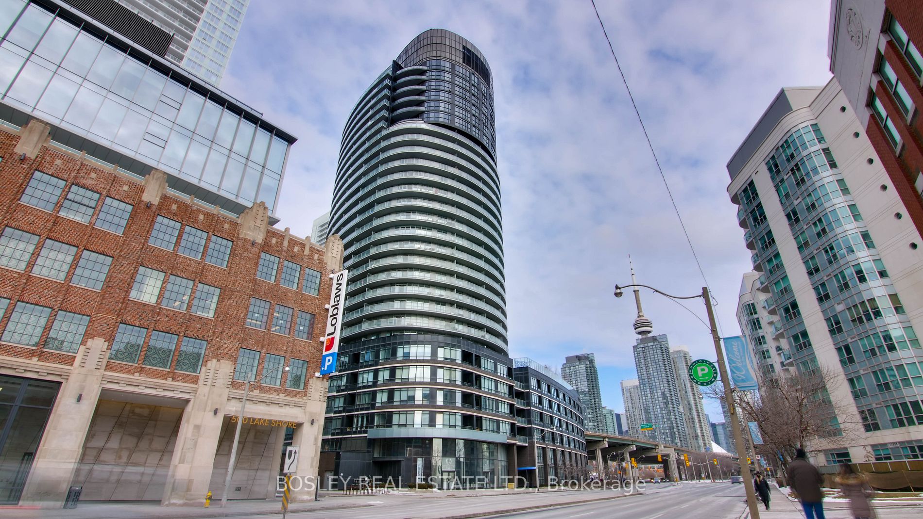 38 Dan Leckie Way, #1802