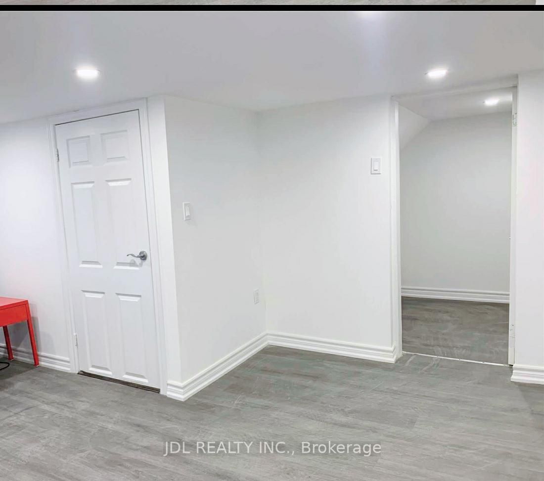 Listing C6710856 - Large Photo # 4