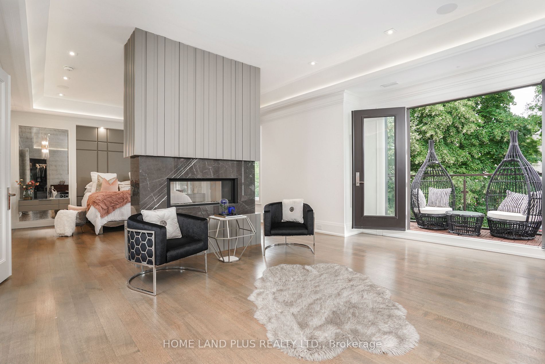 88 Aldershot Cres