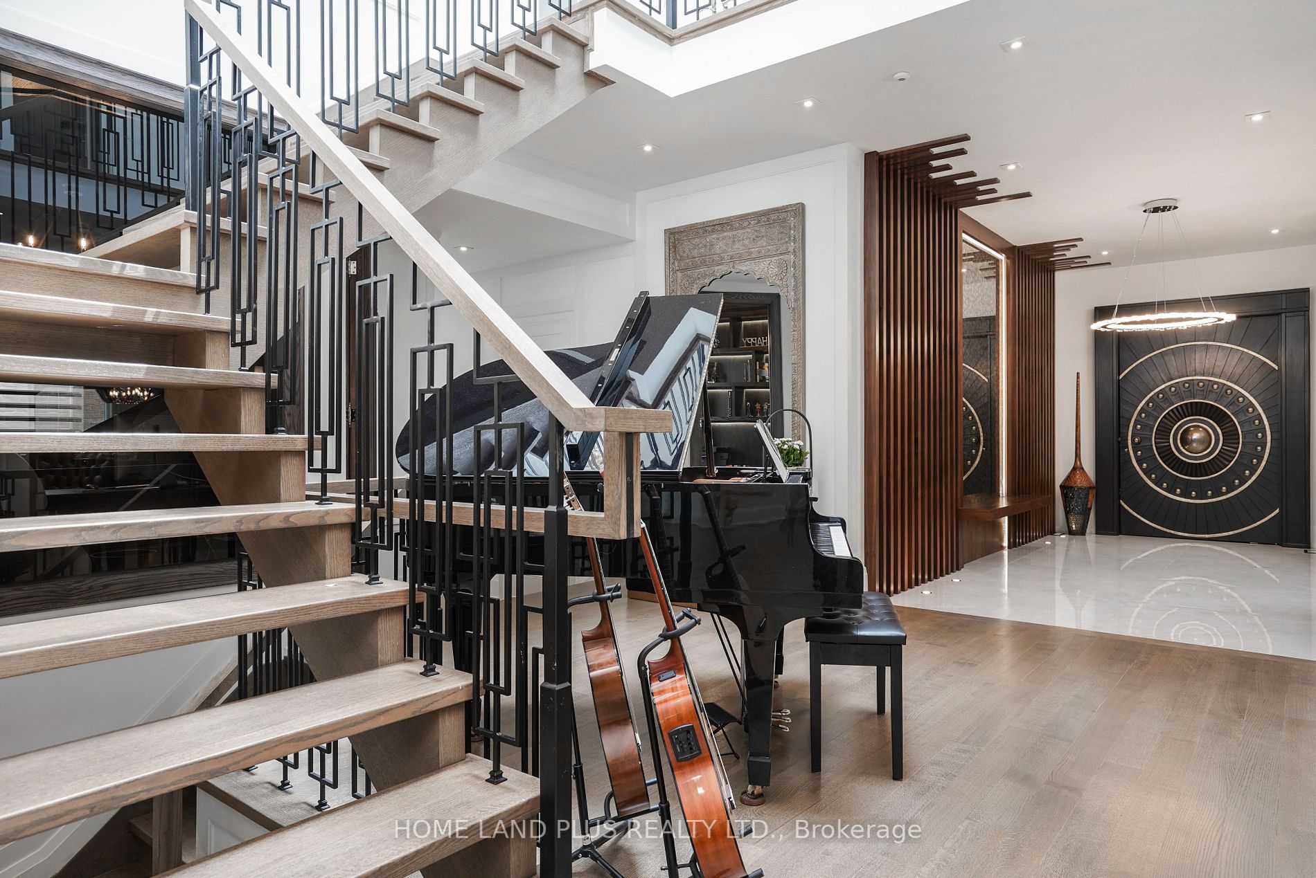 88 Aldershot Cres