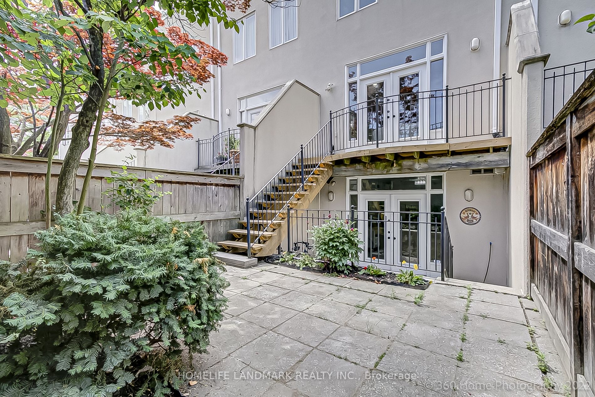 211 Walmer Rd