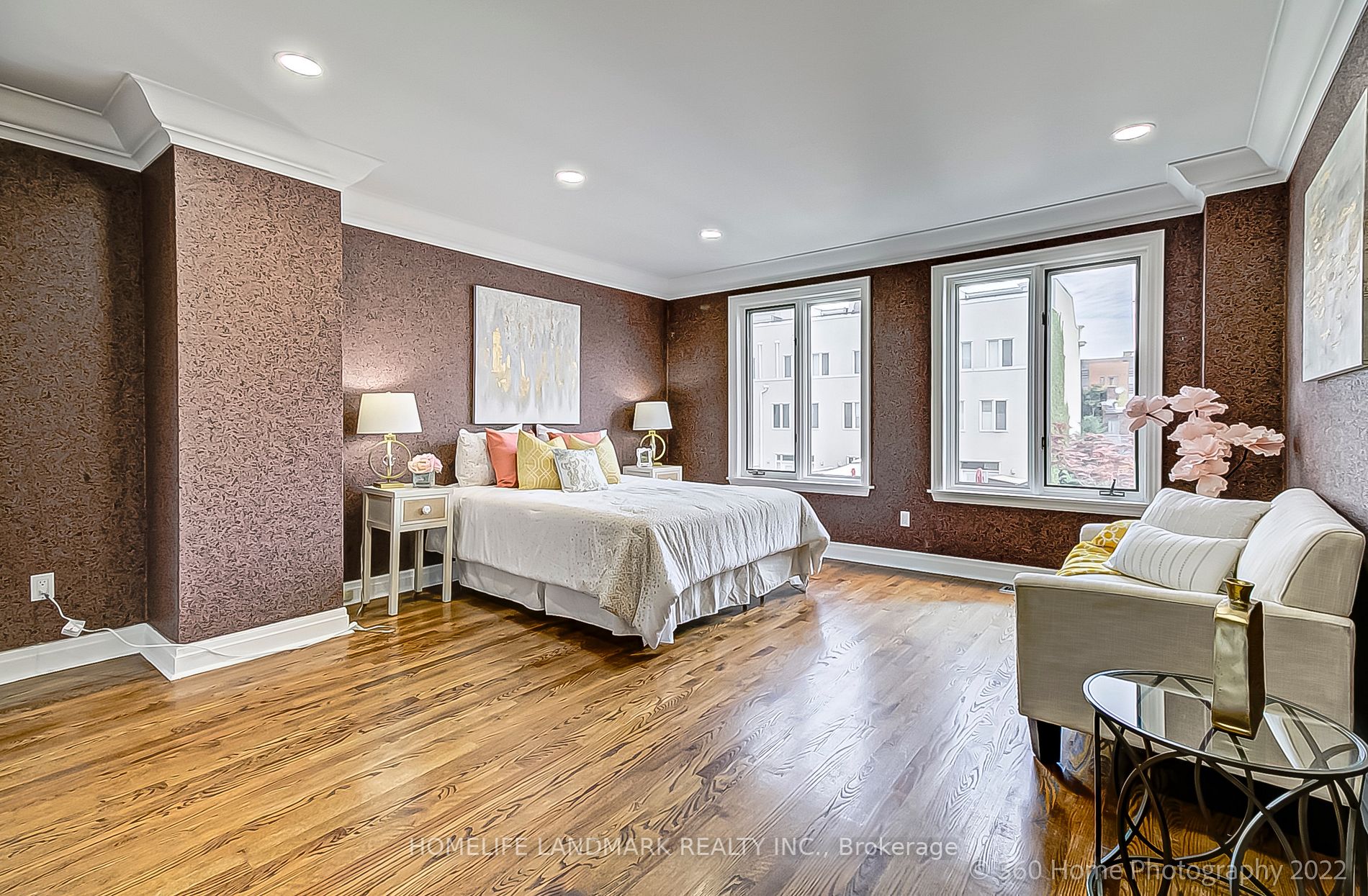 211 Walmer Rd