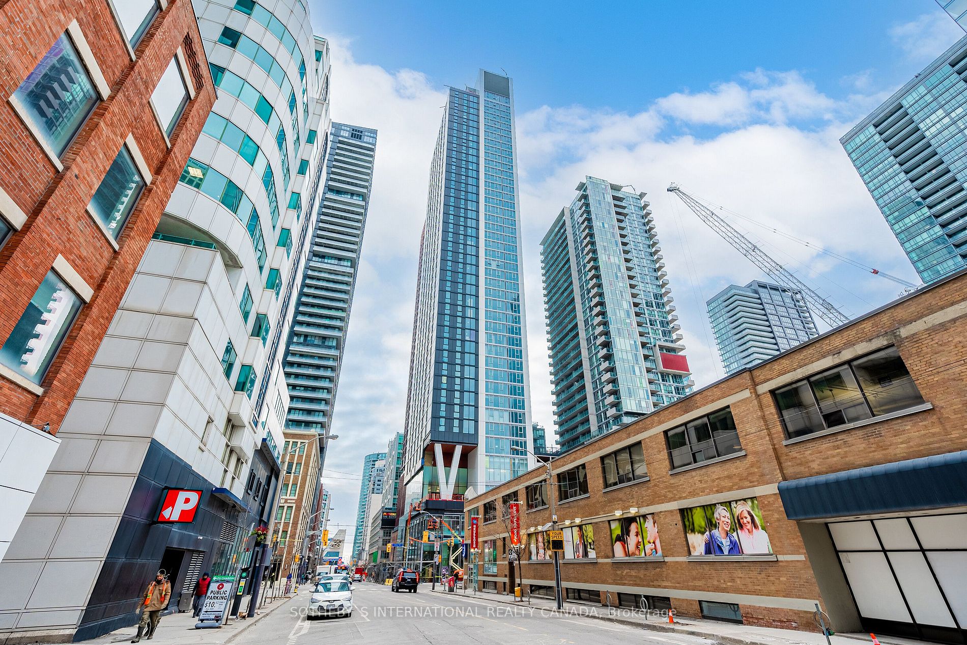 357 King St W, #1409