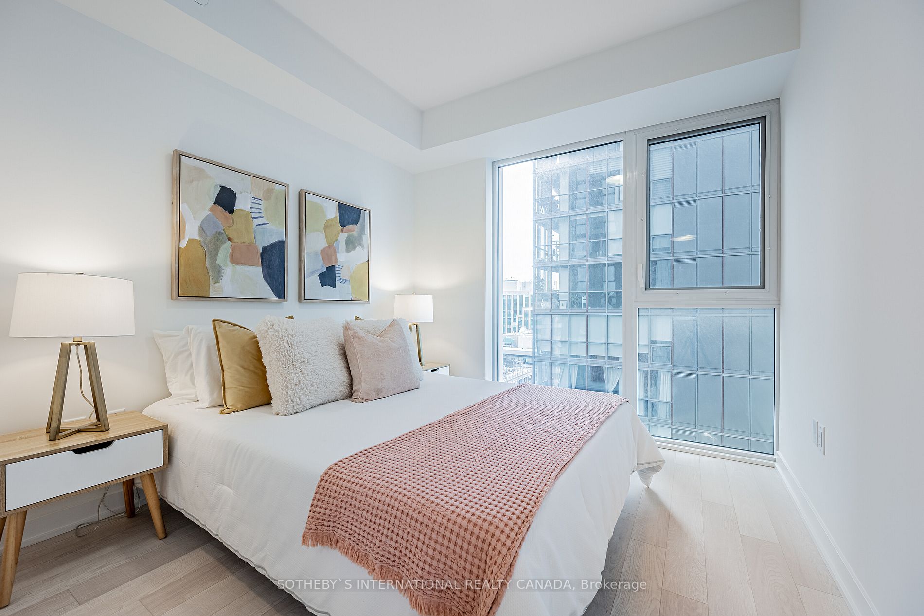 357 King St W, #1409