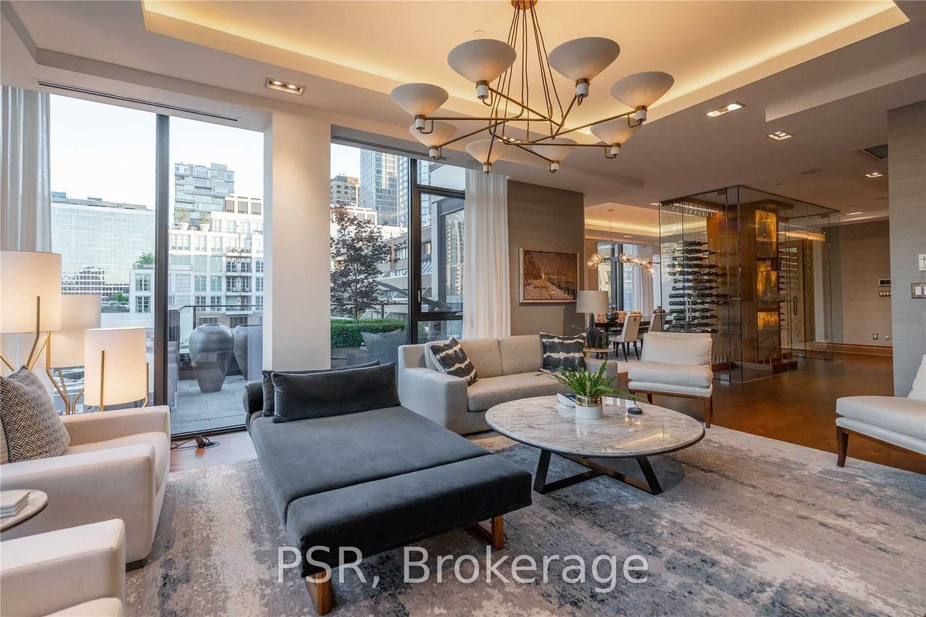 36 Hazelton Ave, #5B