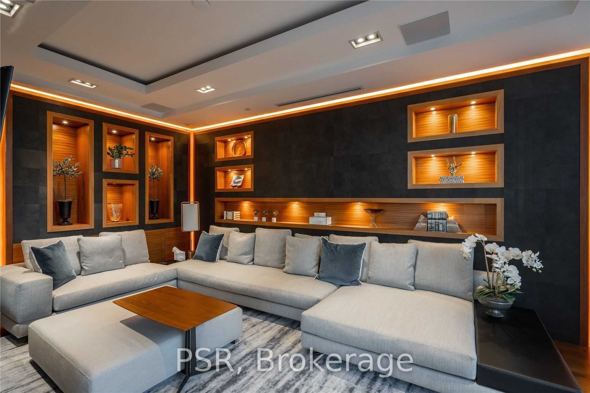36 Hazelton Ave, #5B