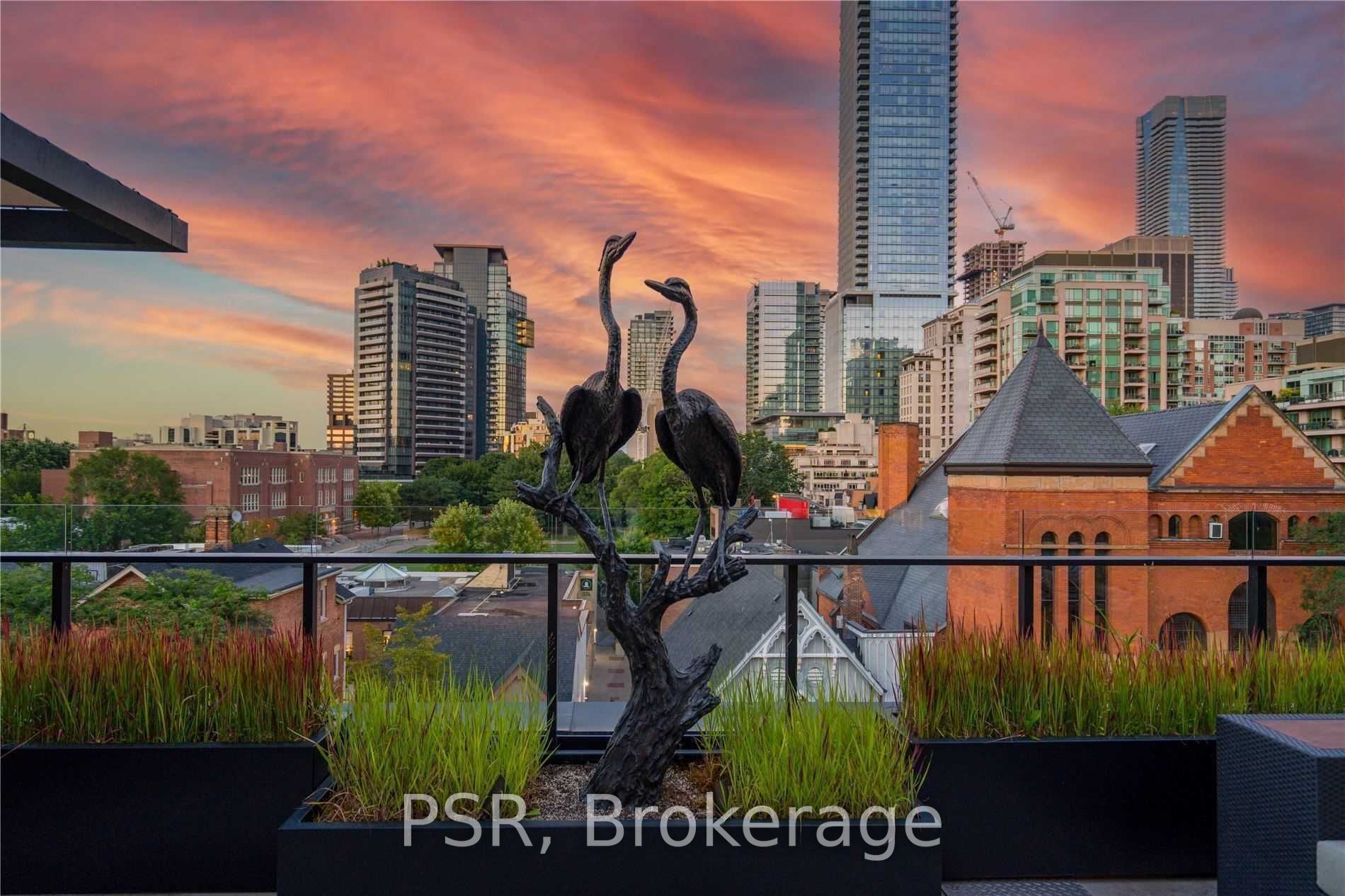 36 Hazelton Ave, #5B