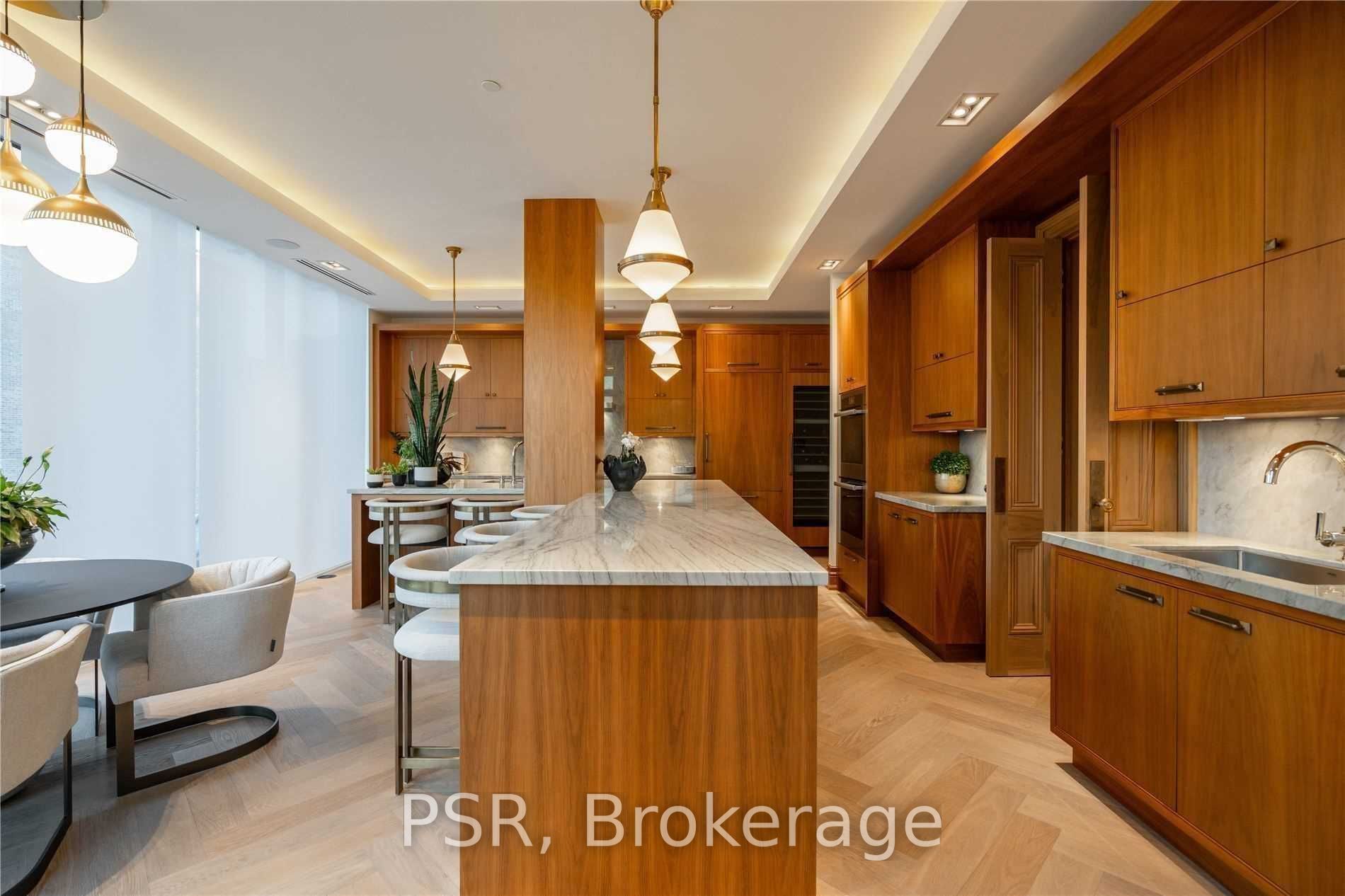 36 Hazelton Ave, #5B