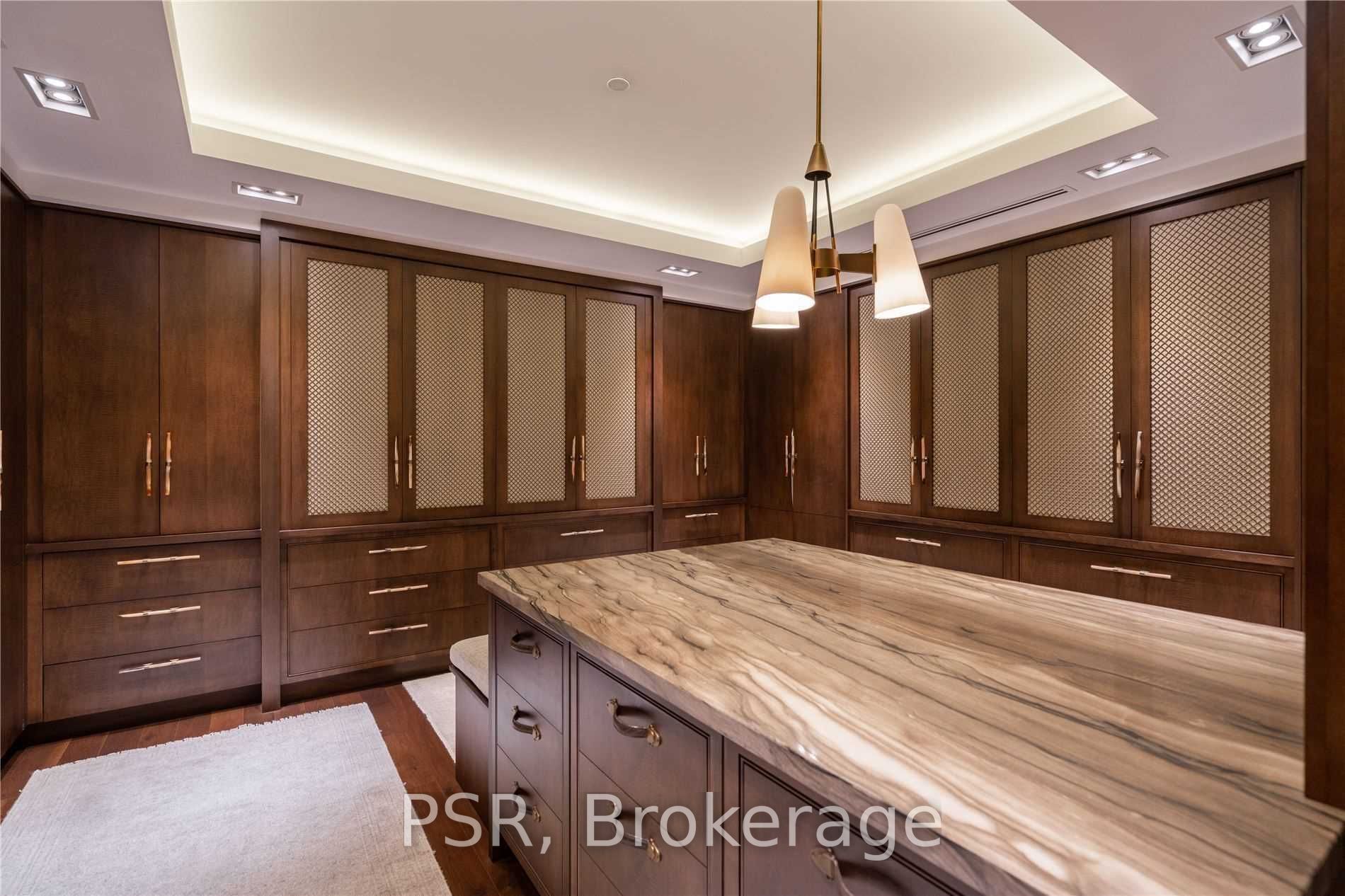 36 Hazelton Ave, #5B