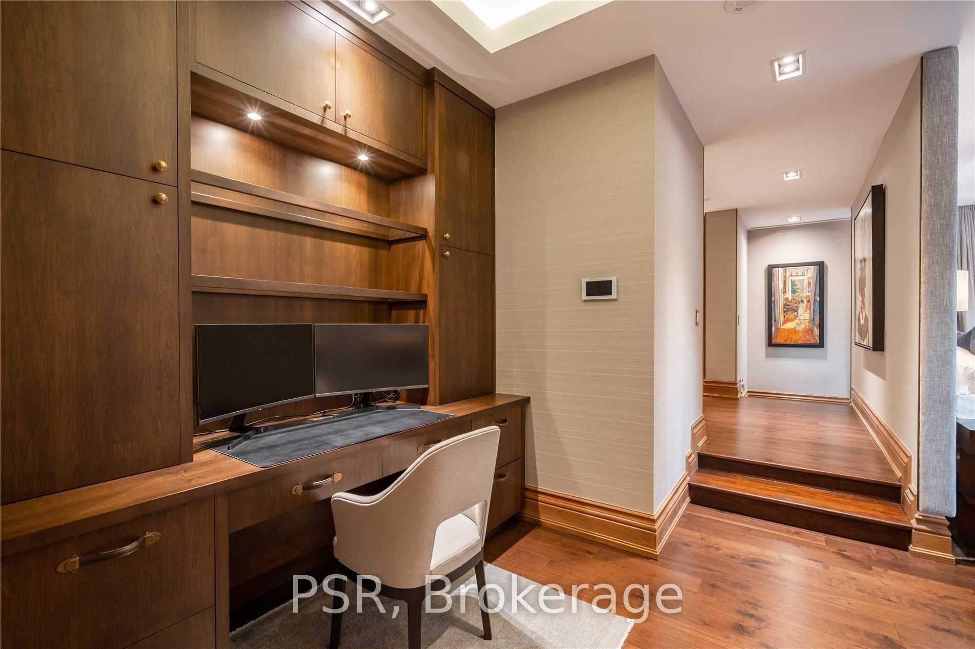 36 Hazelton Ave, #5B