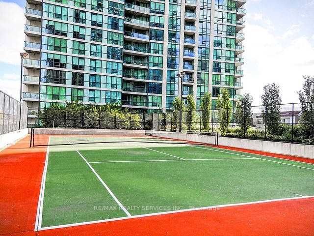 33 Bay St, #506