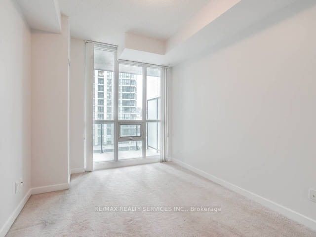 33 Bay St, #506