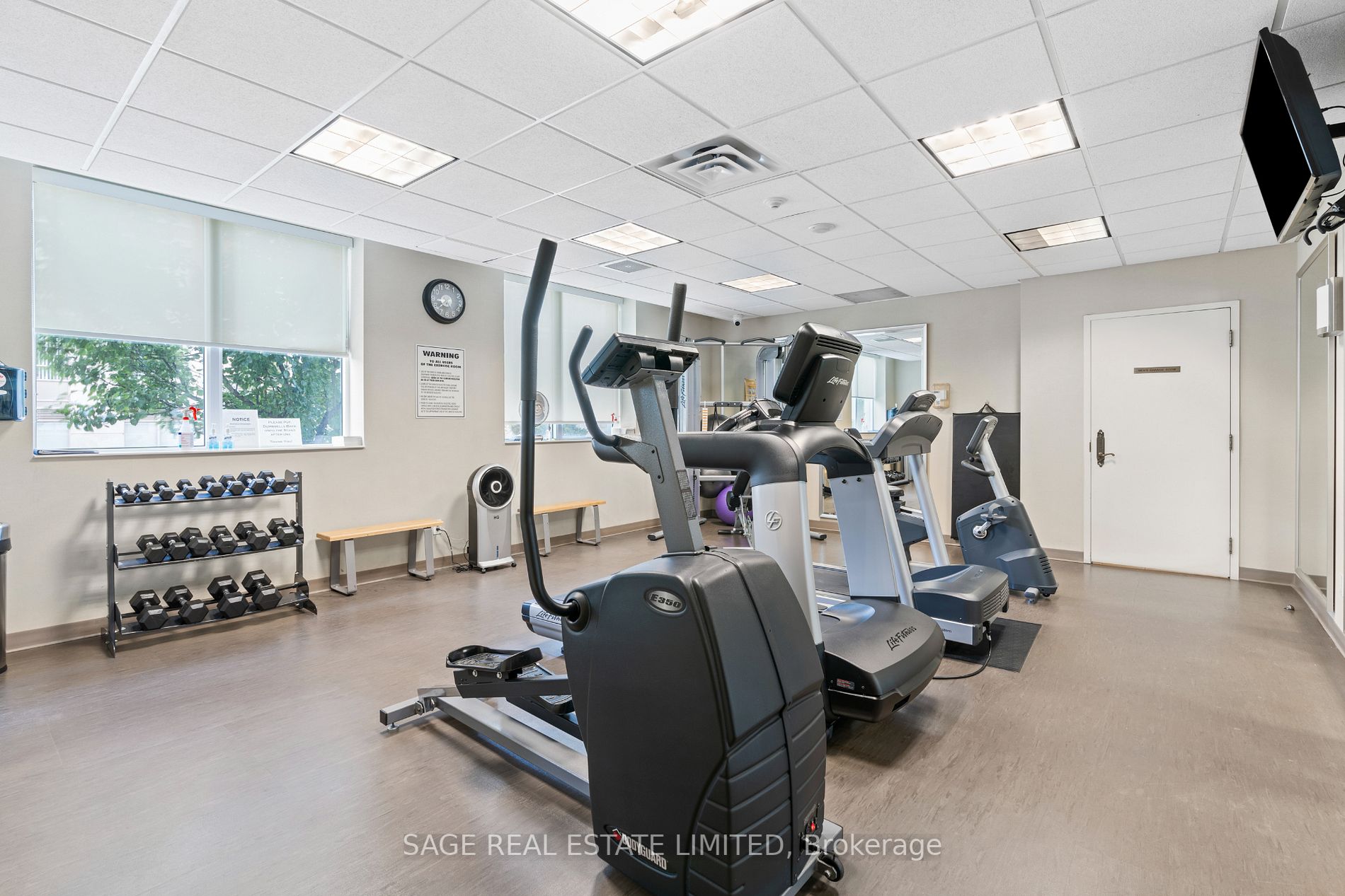 1 Clairtrell Rd, #101