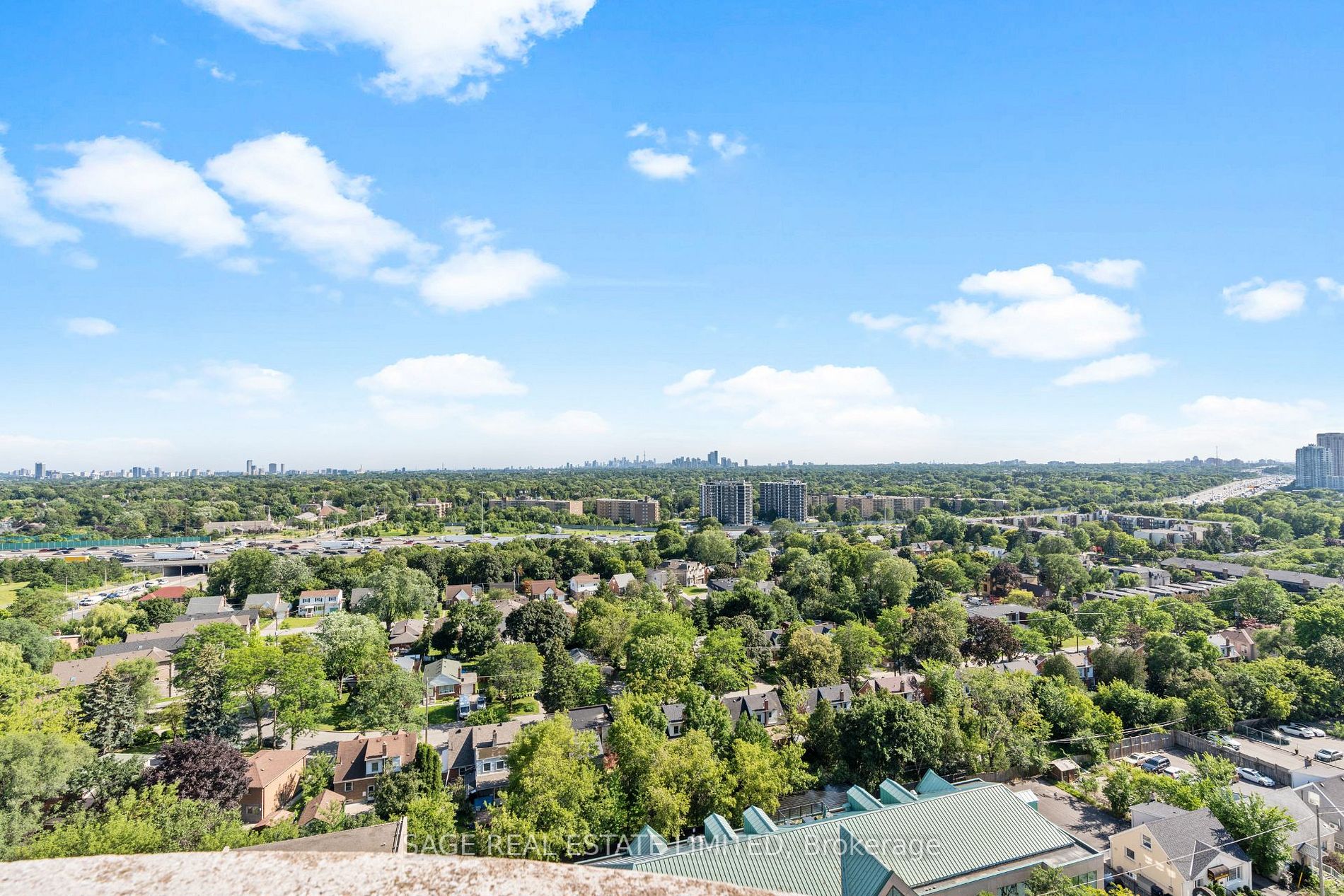 1 Clairtrell Rd, #101
