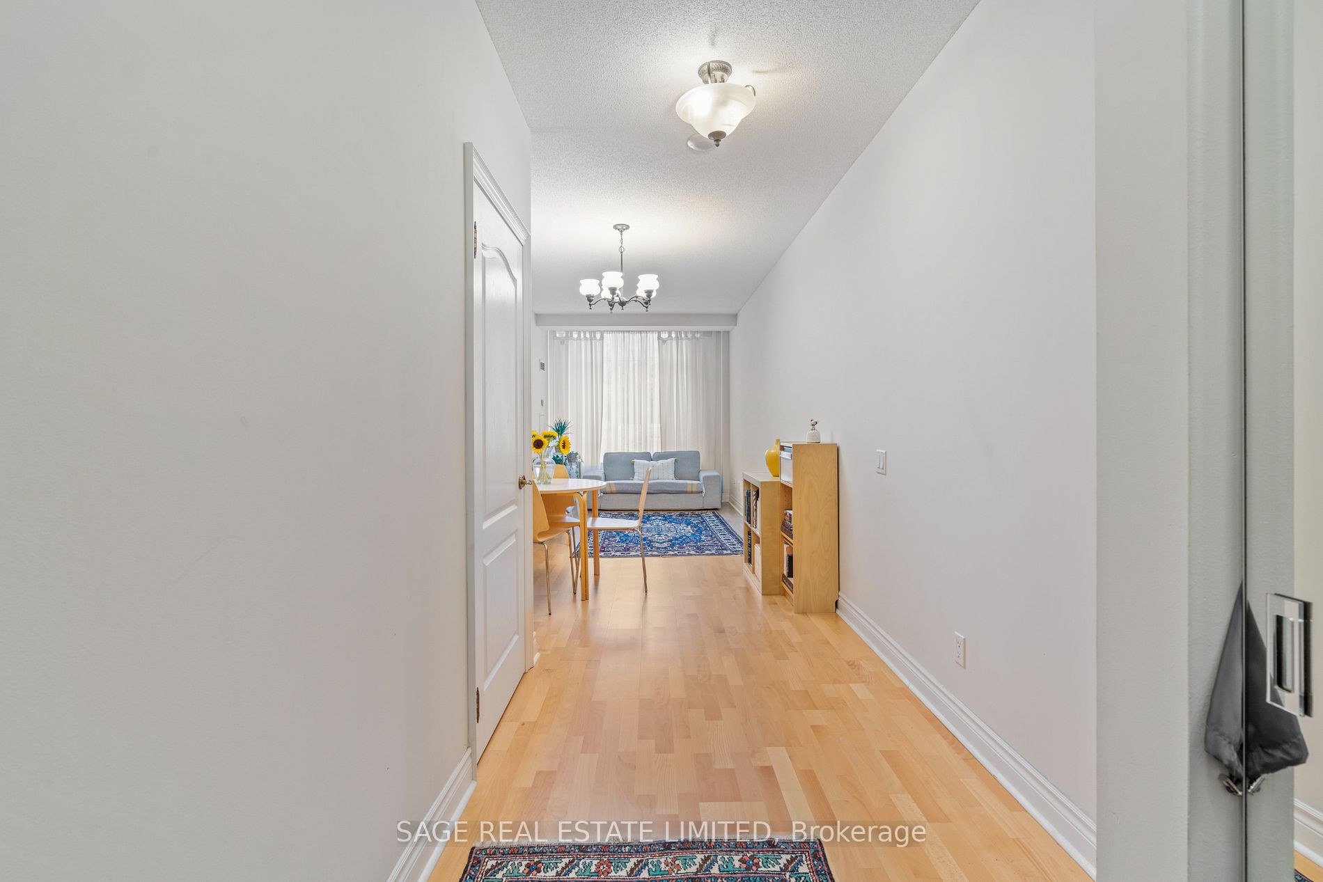 1 Clairtrell Rd, #101
