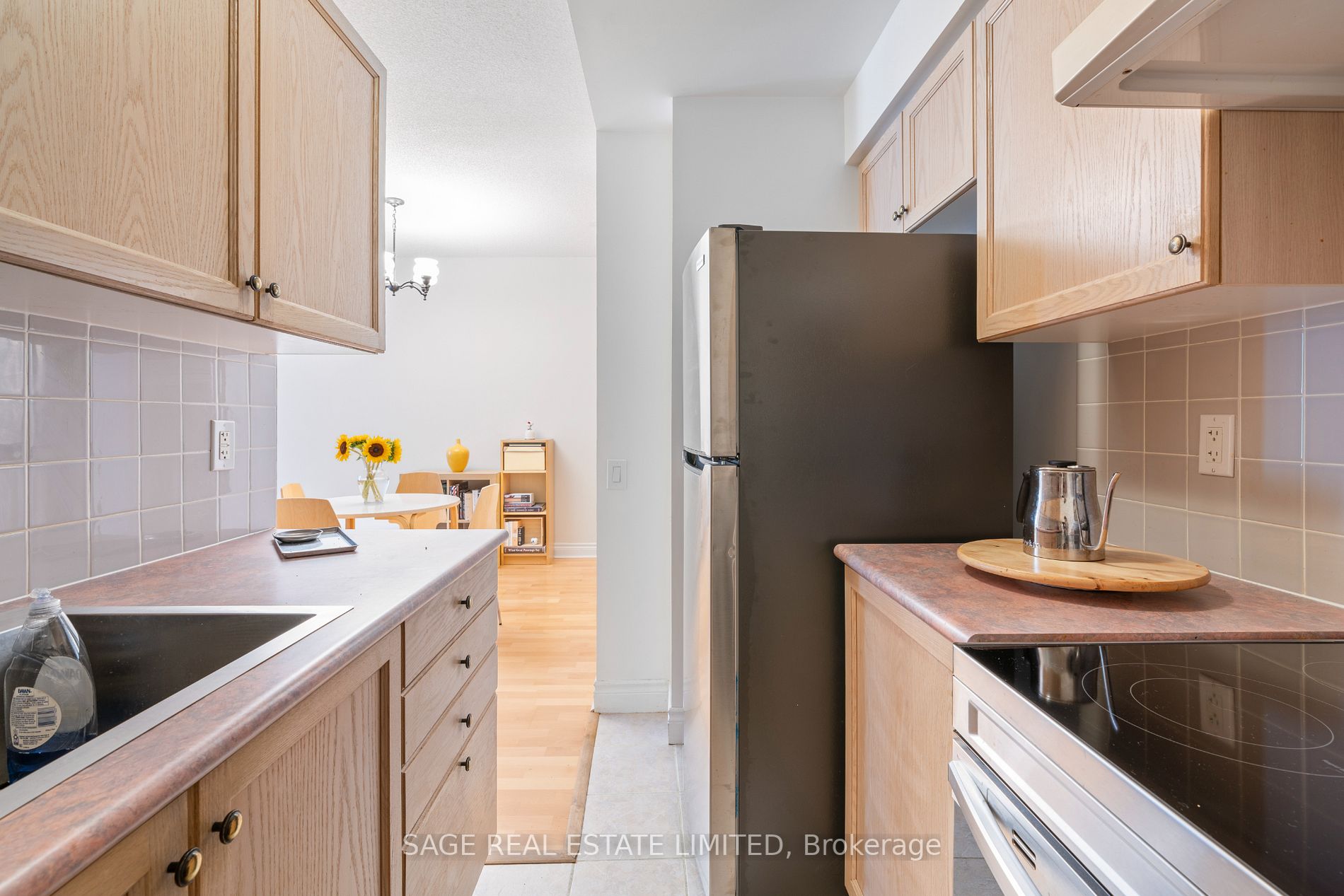1 Clairtrell Rd, #101