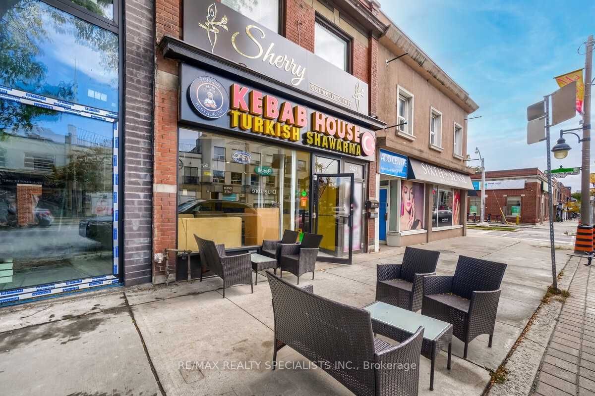 3421 Yonge St
