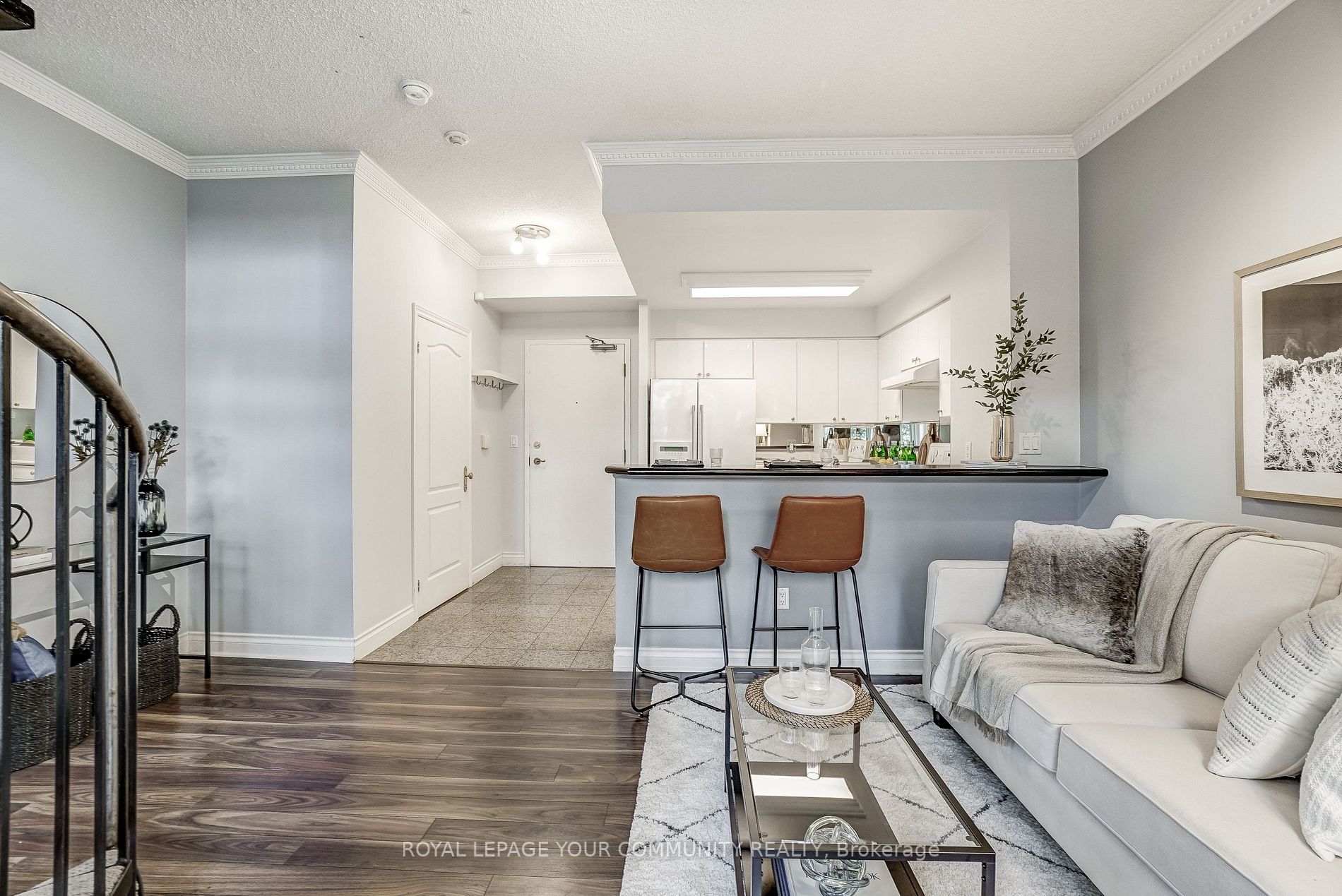 800 Spadina Rd, #101
