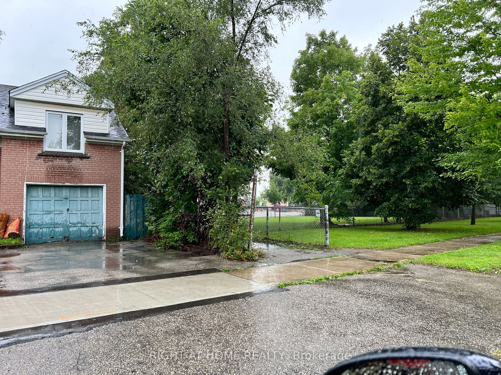 86 King High Ave