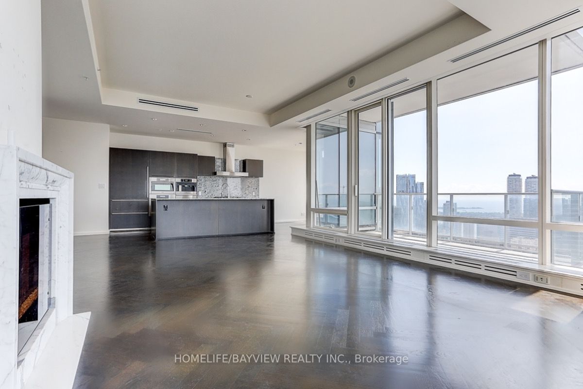 180 University Ave, #5501
