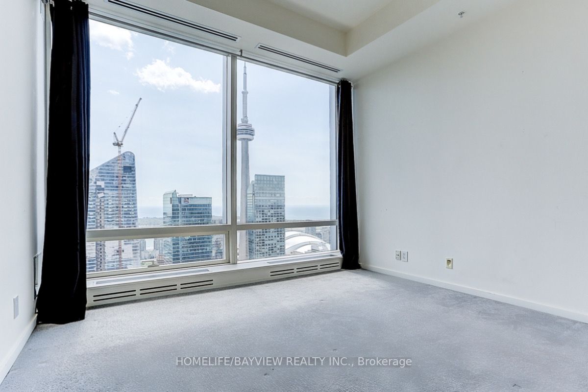 180 University Ave, #5501