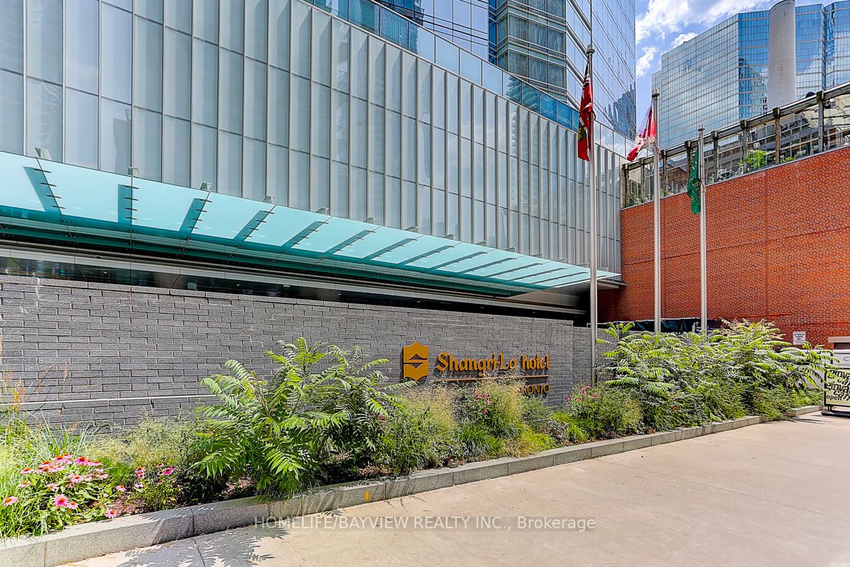 180 University Ave, #5501