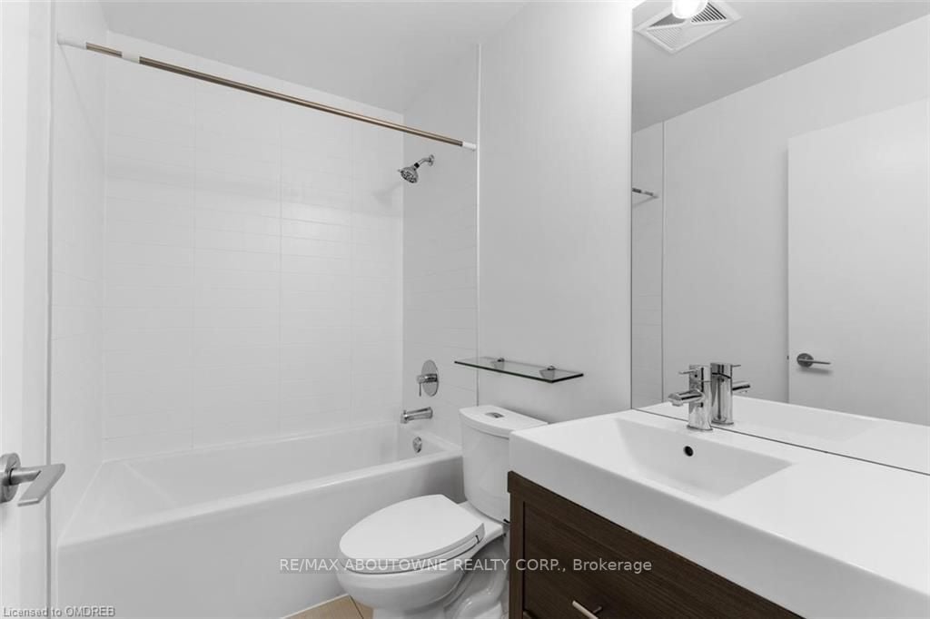 70 Forest Manor Rd, #207