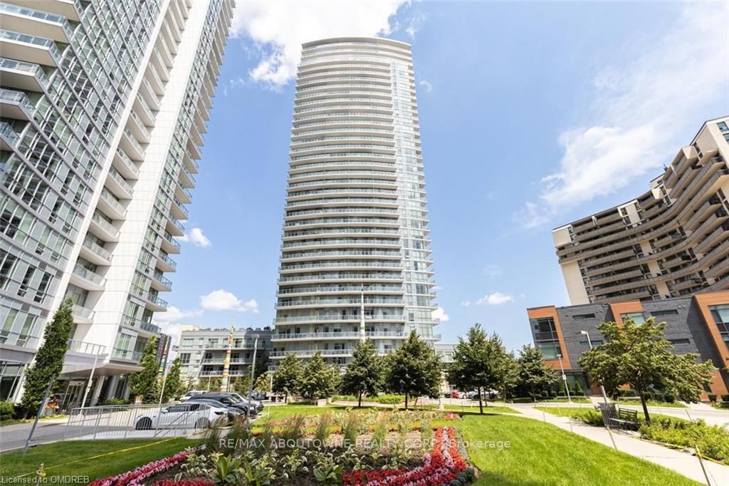 70 Forest Manor Rd, #207