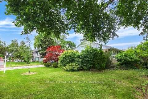 12 Briar Field Dr
