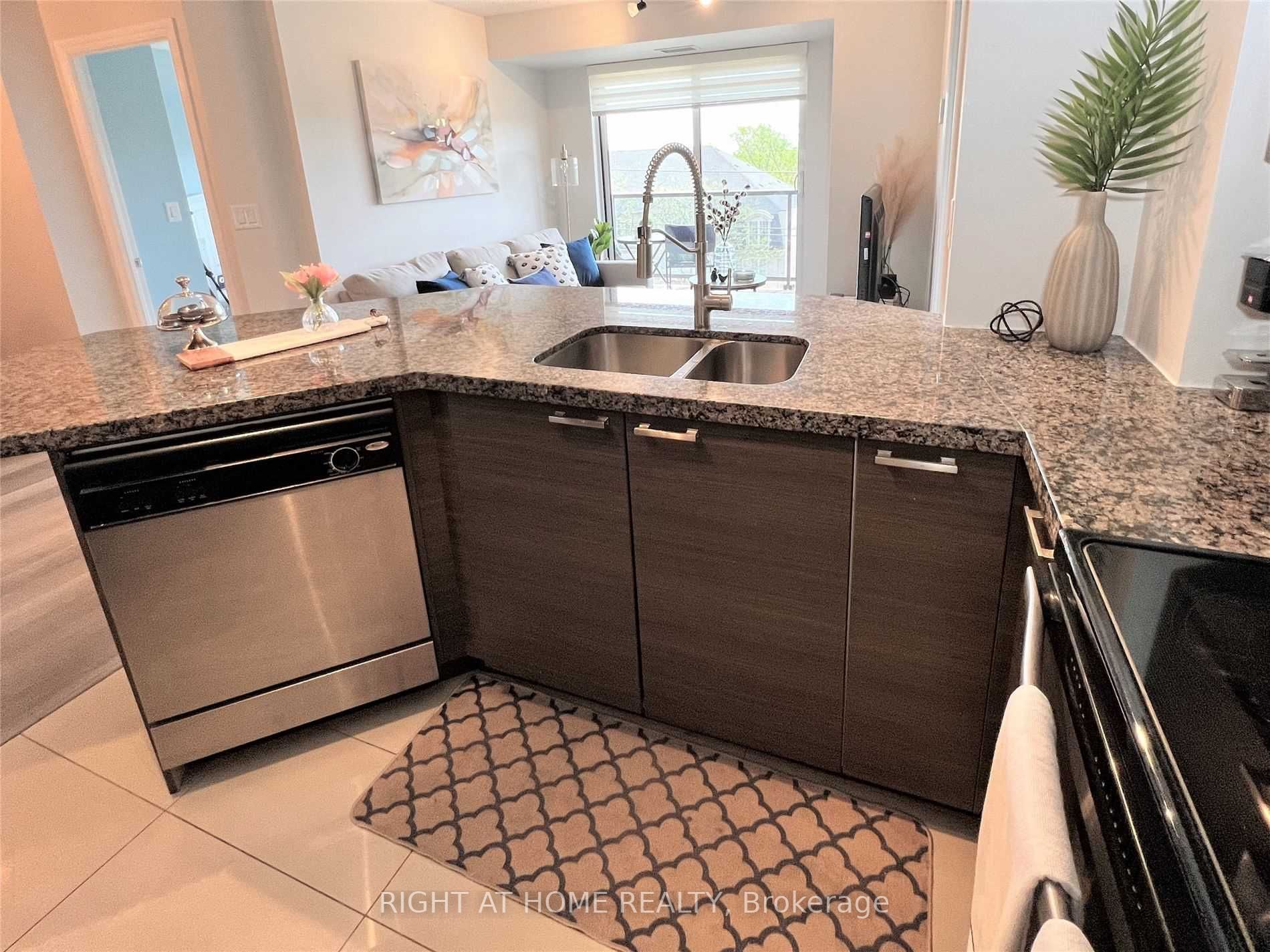 760 Sheppard Ave W, #508