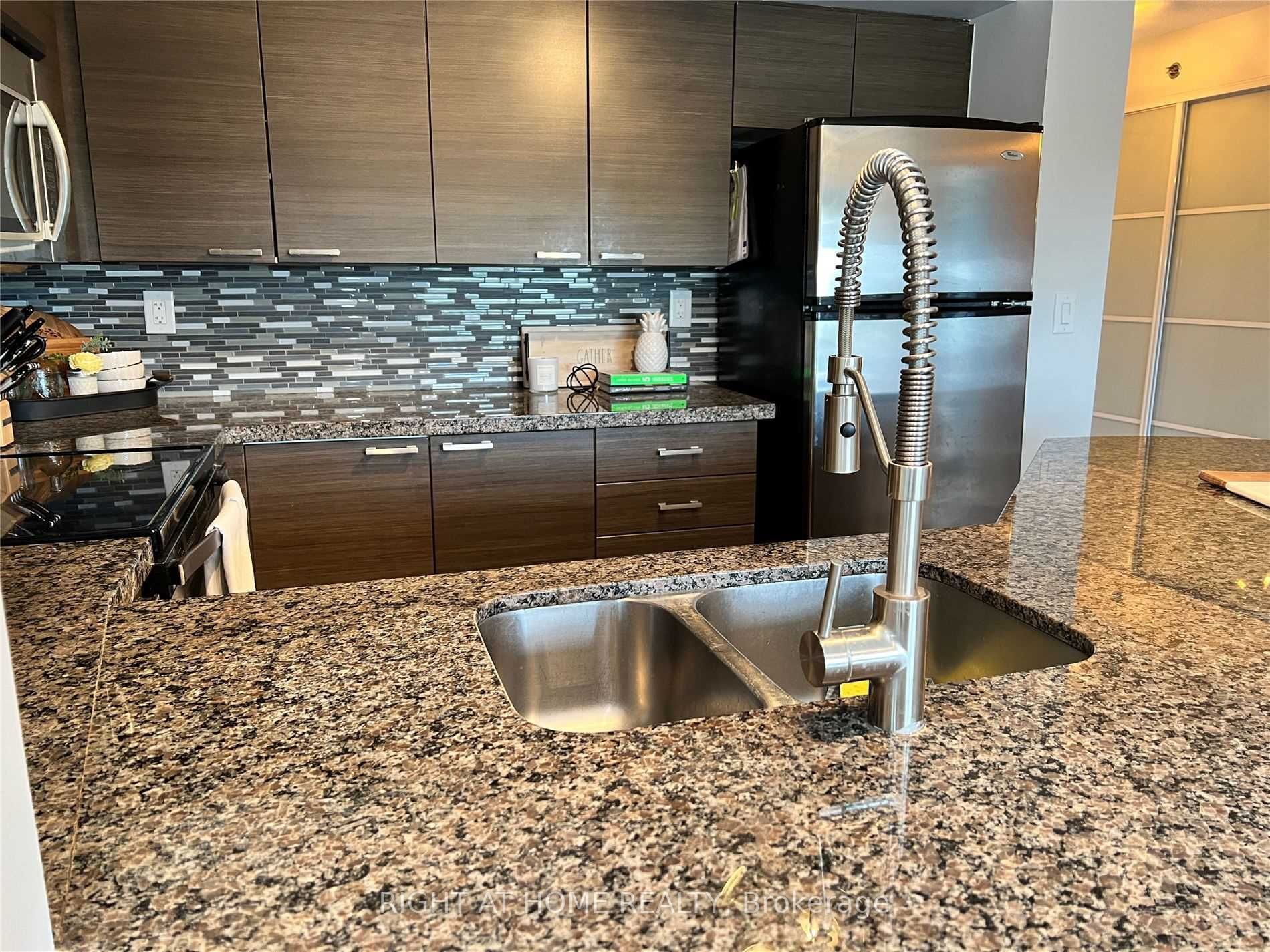 760 Sheppard Ave W, #508