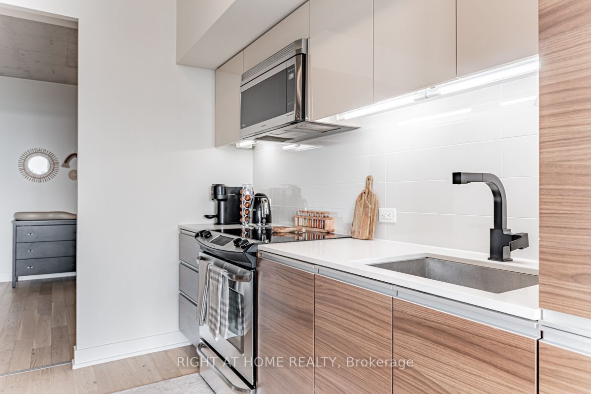 20 Minowan Miikan Lane, #1803