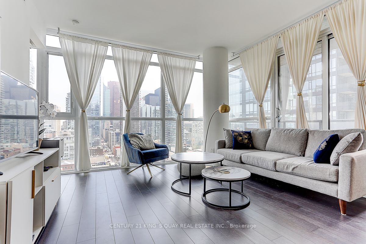 290 Adelaide Street W, #1810