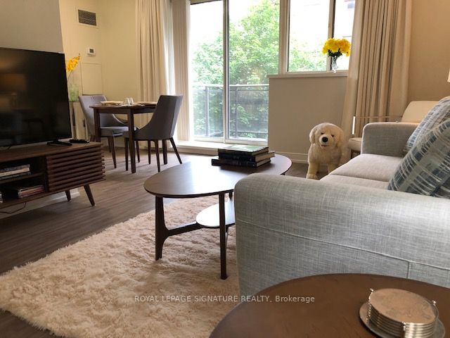 1055 Don Mills Rd, #209