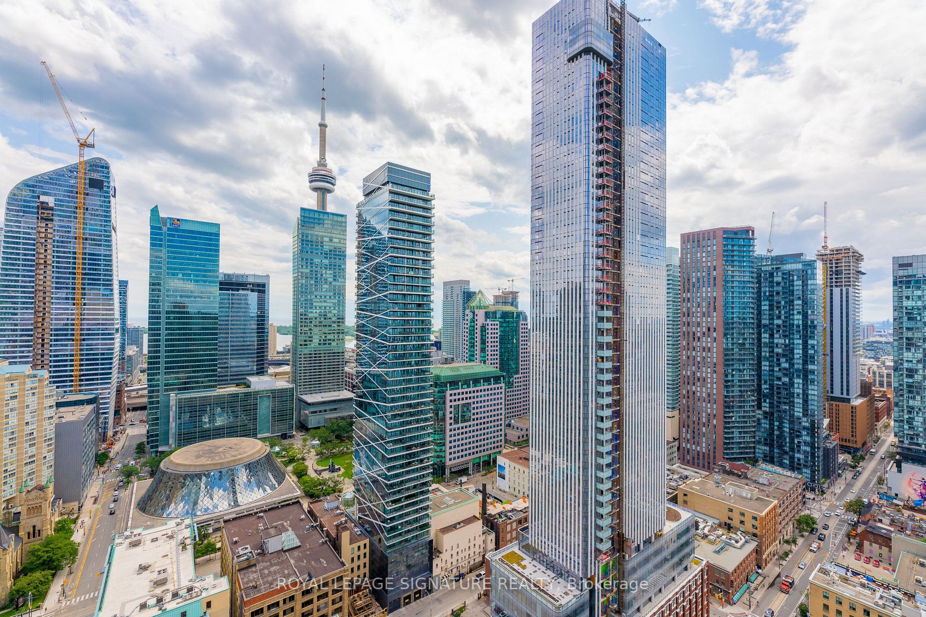 126 Simcoe St, #Ph05