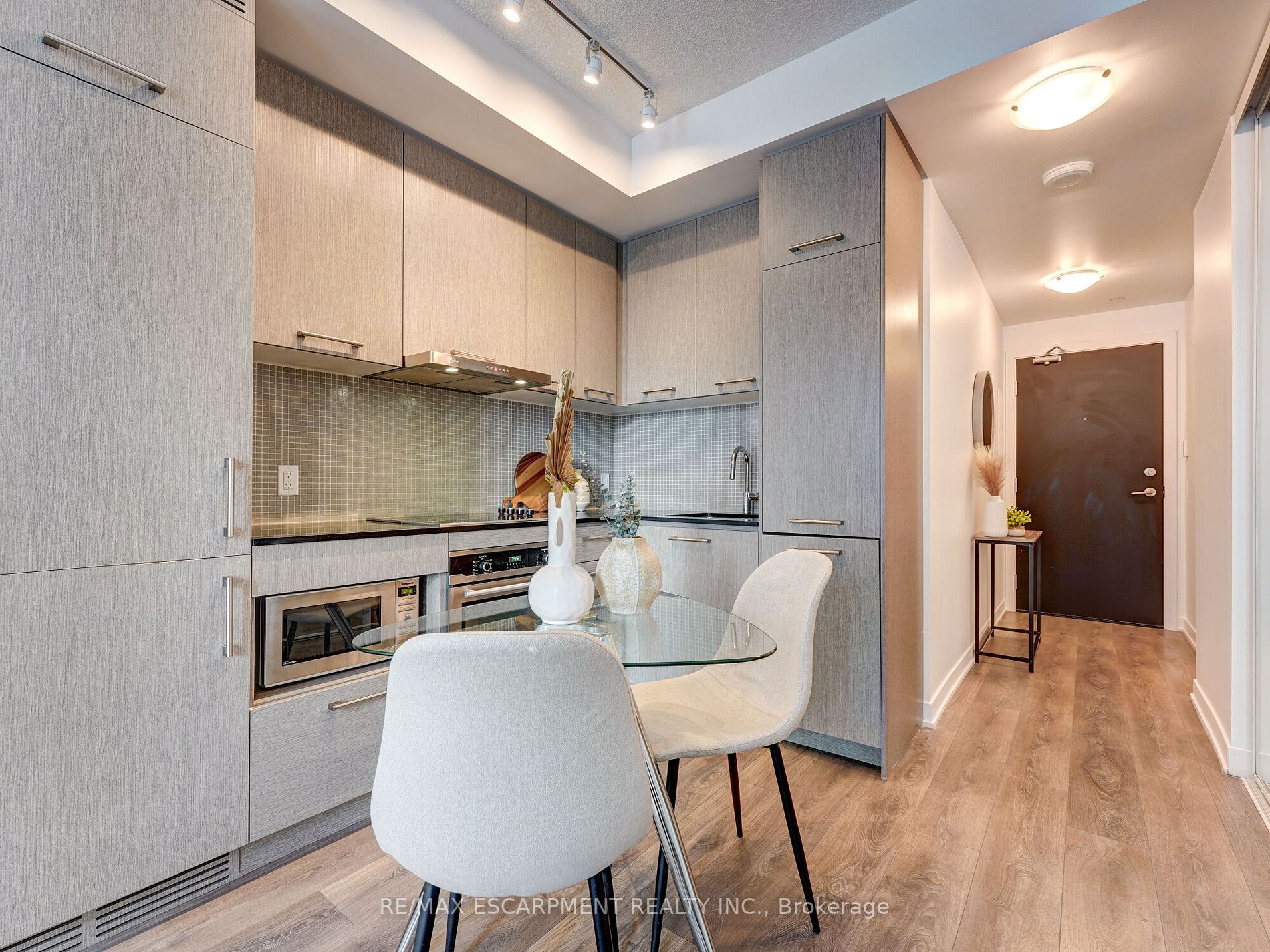 87 Peter St, #4412