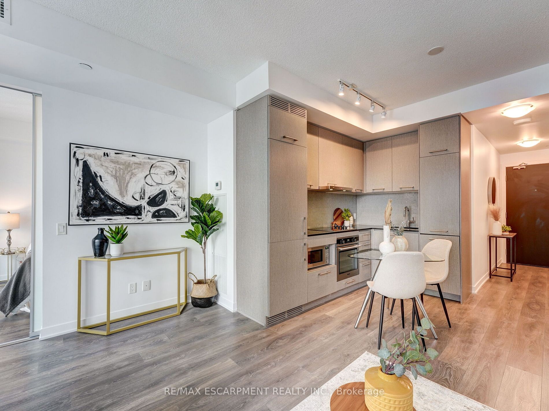 87 Peter St, #4412