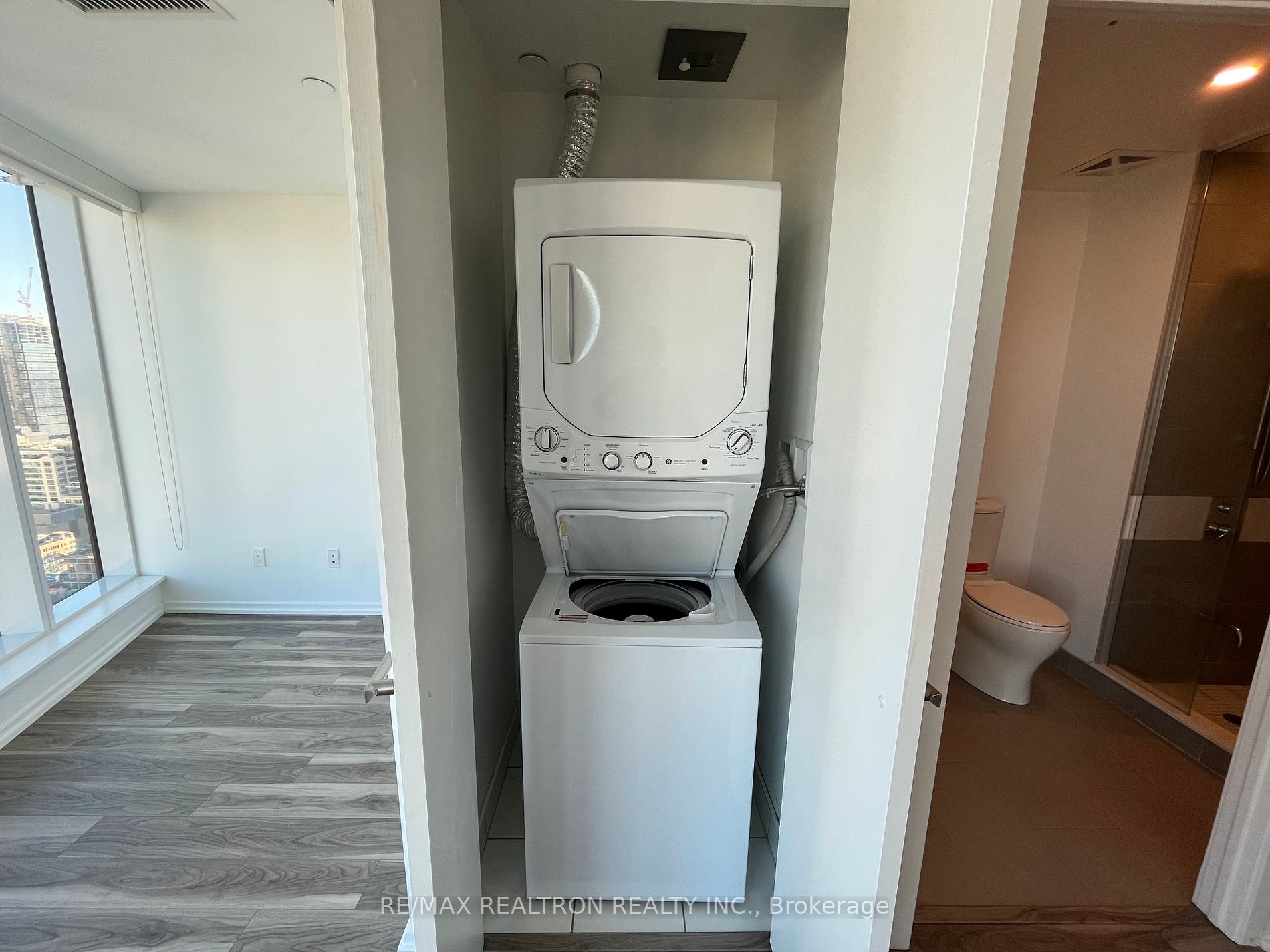 197 Yonge St, #3113