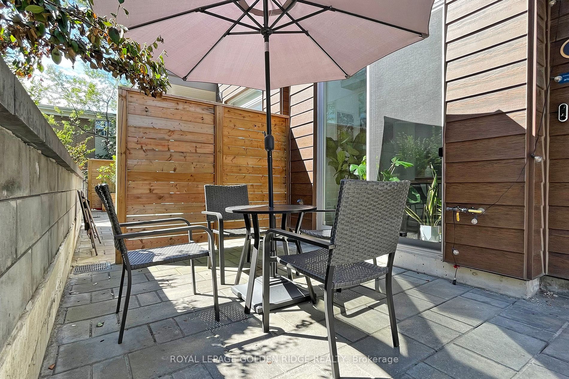 17 Greenbriar Rd, #7