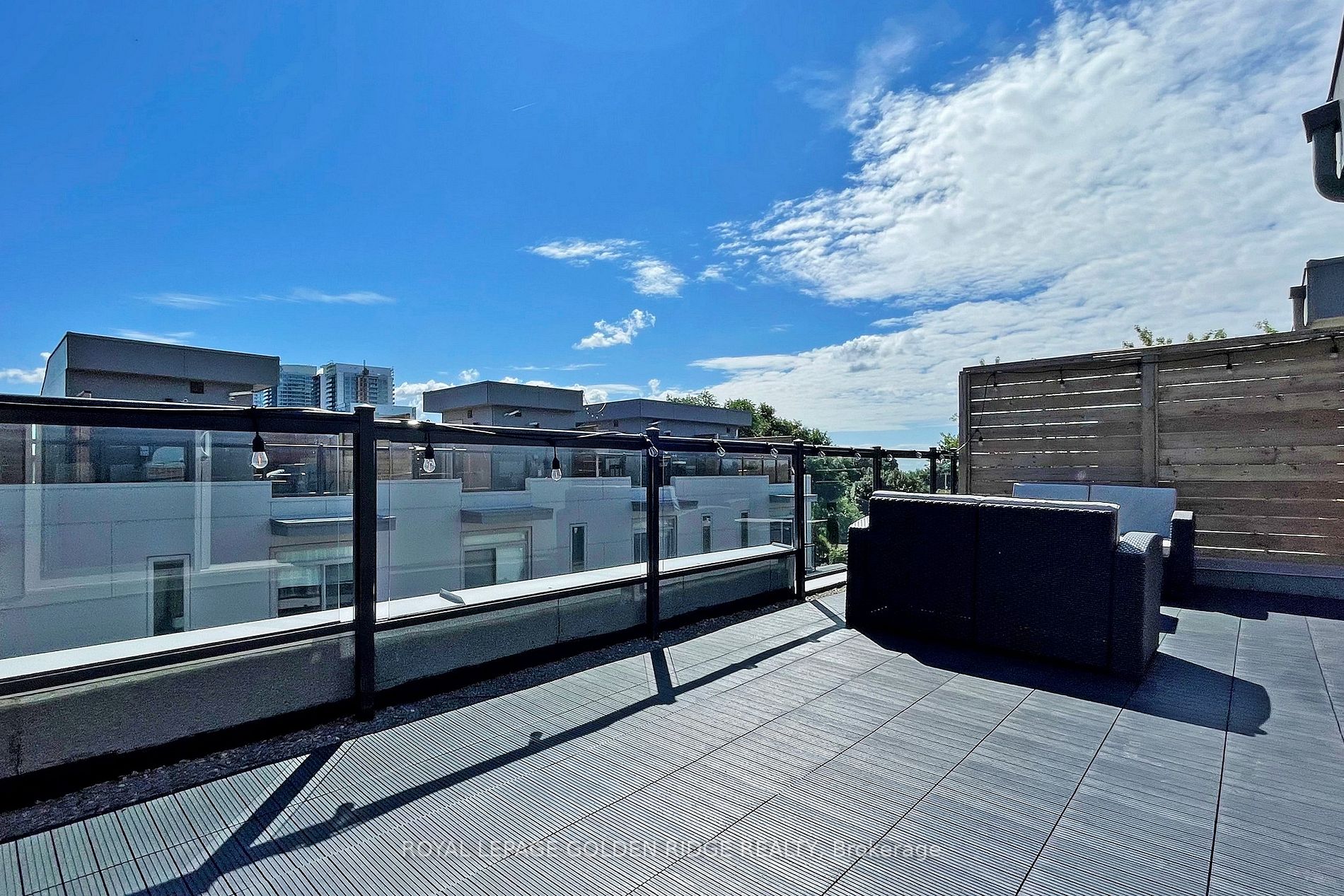 17 Greenbriar Rd, #7