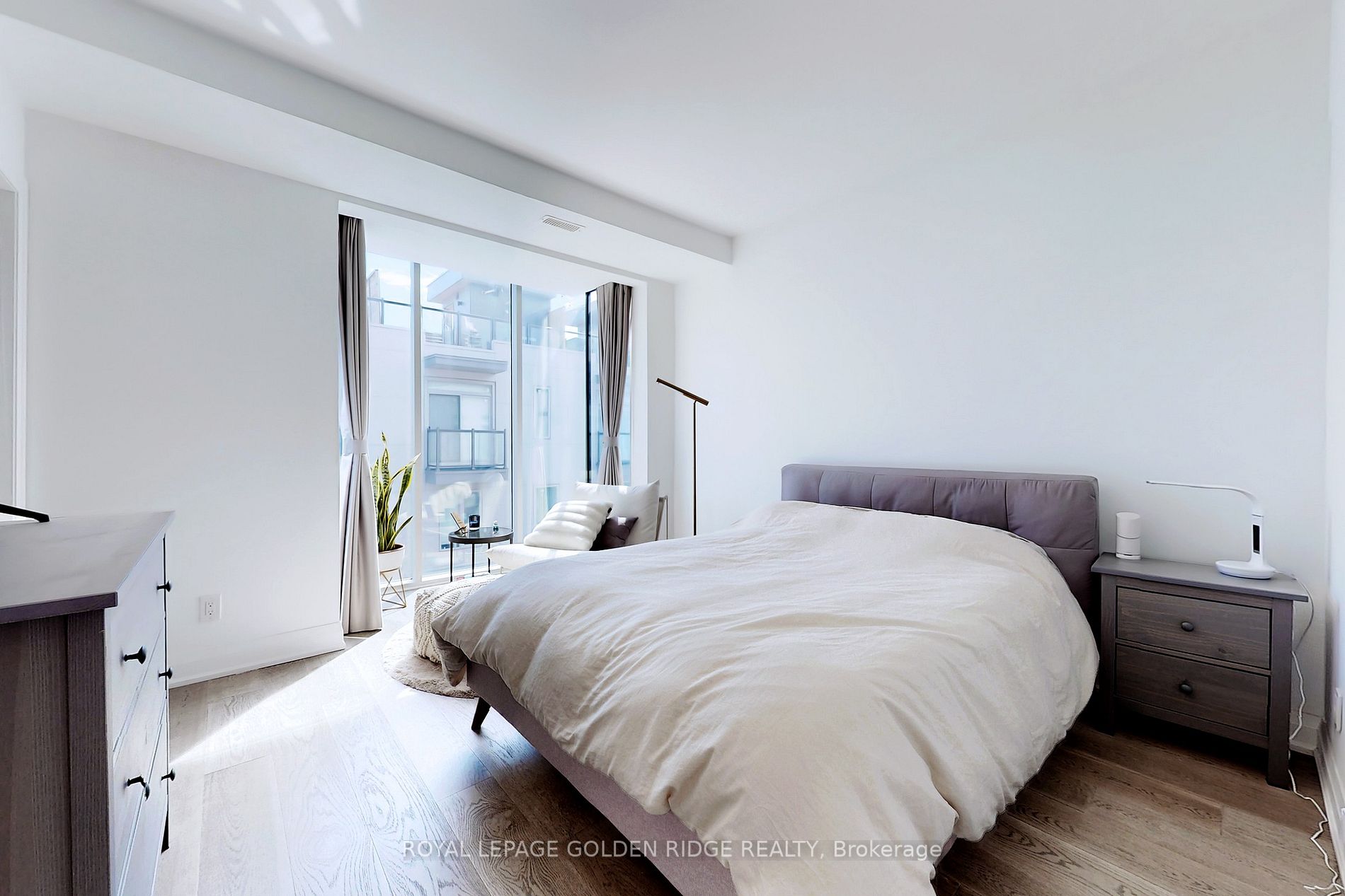 17 Greenbriar Rd, #7