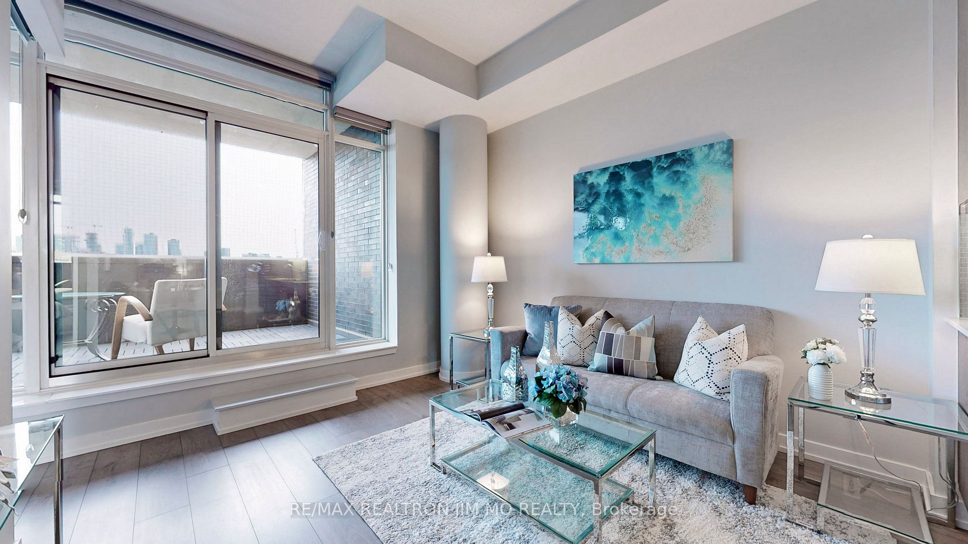 297 College St, #503