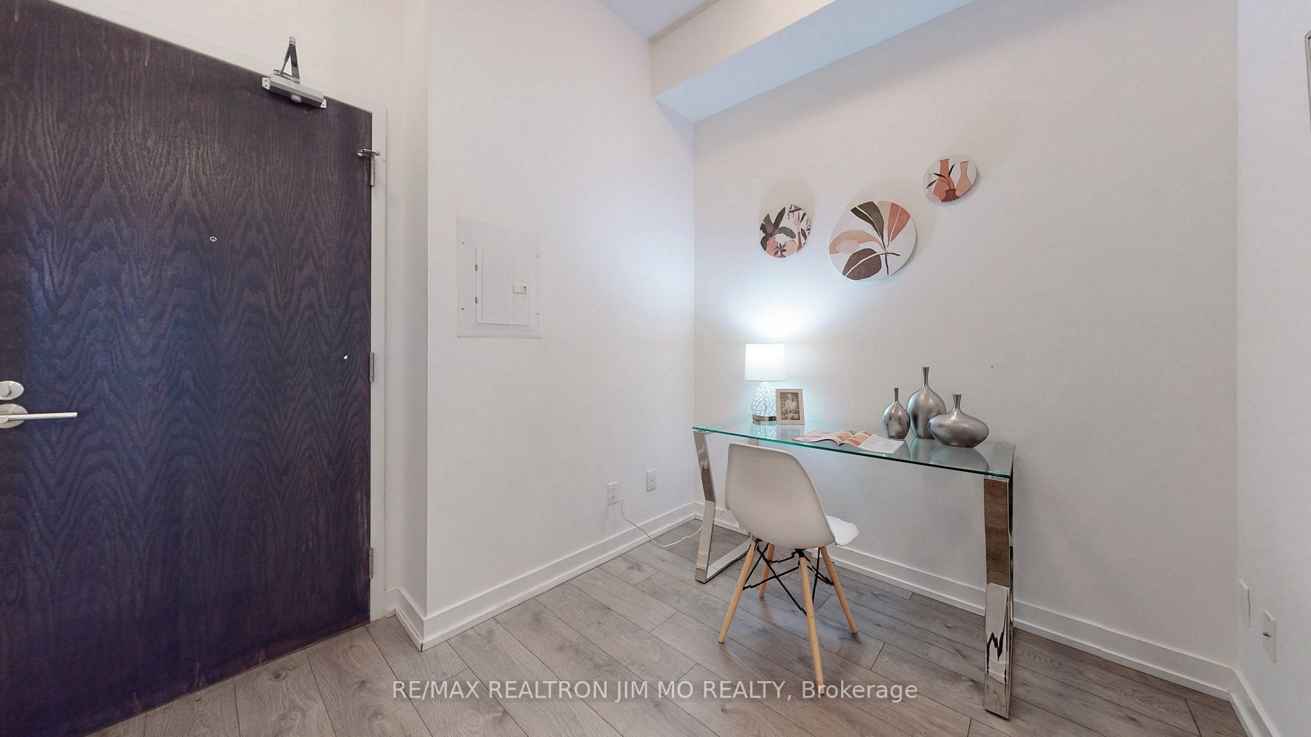297 College St, #503